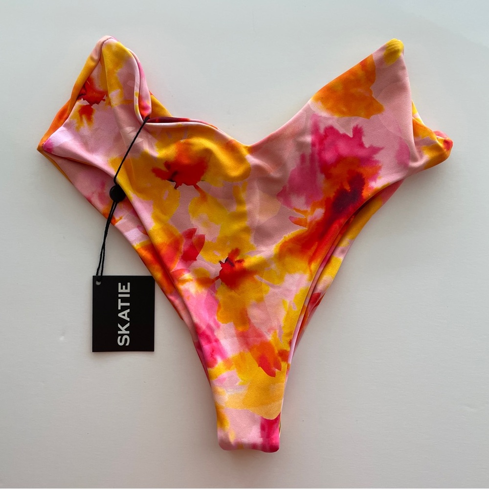 NWT Skatie Melly Bottoms - Corsica